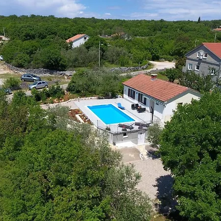 Дом отдыха Vacation Daniela *